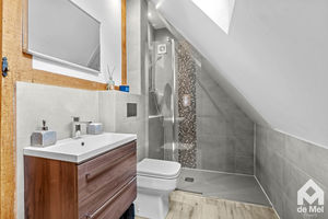 Photo 18- click for photo gallery